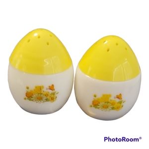 Avon Salt and Pepper Eggs
